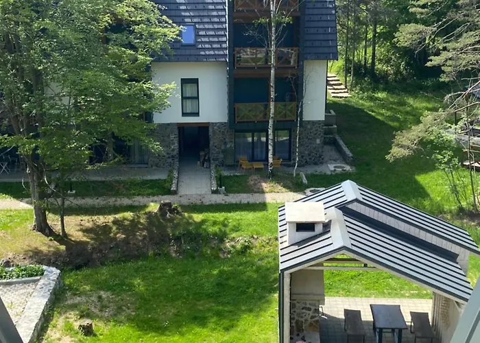 アパート Divcigora