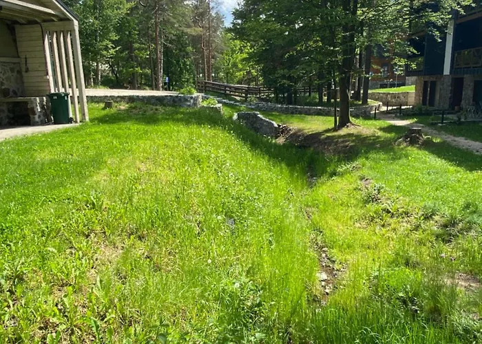 Divcigora アパート